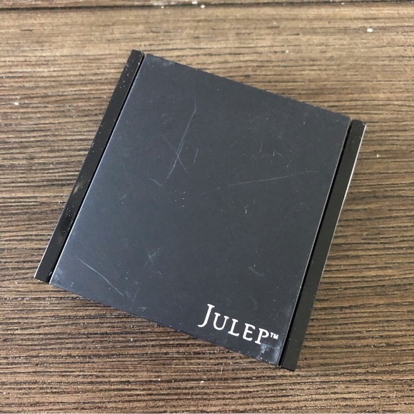 Julep Feels Like Velvet full-coverage eyeshadow duo in colors Coconuts & Cabanas - Picture 1 of 4